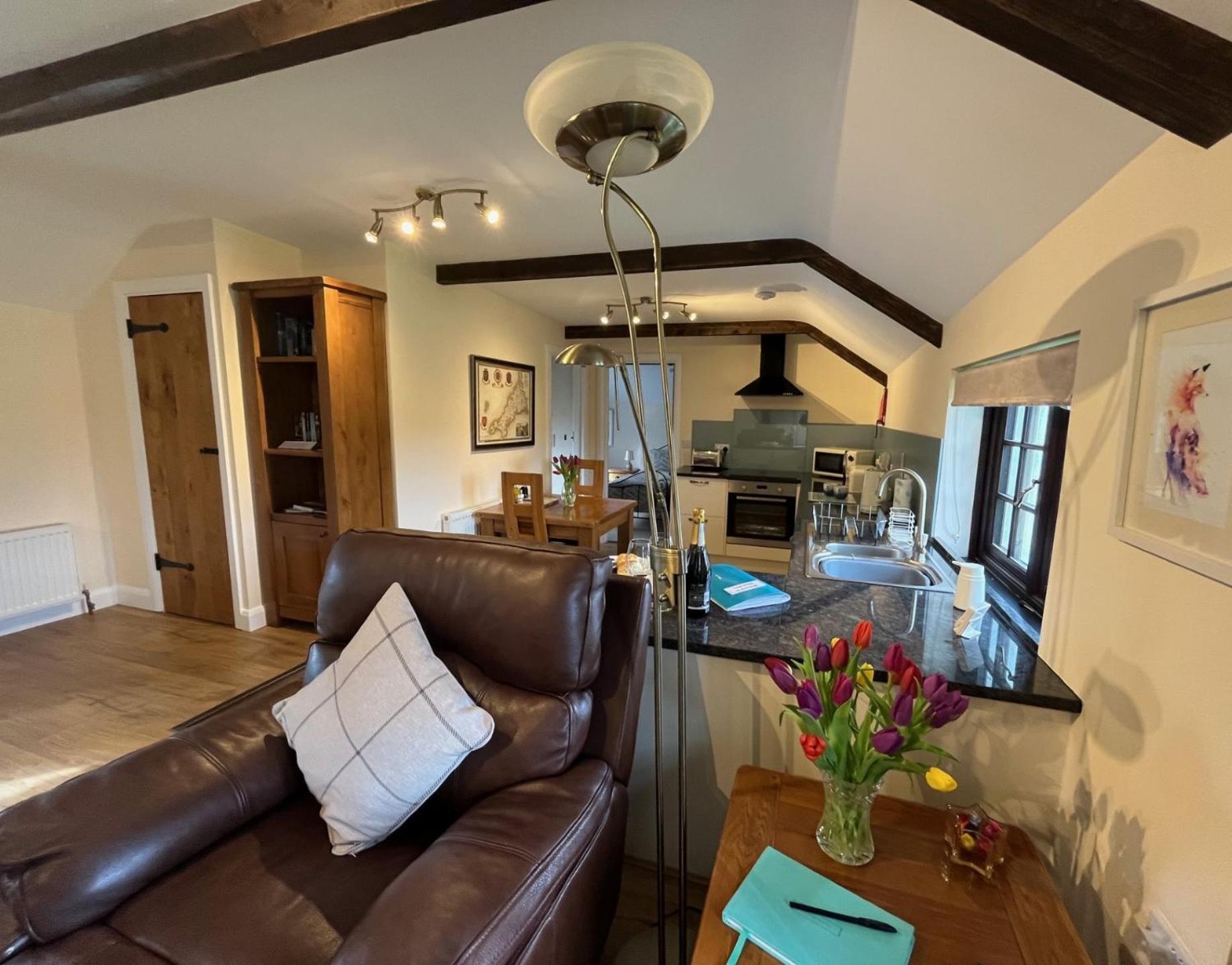 Maple & Beech Barns Apartment ทรูโร ภายนอก รูปภาพ