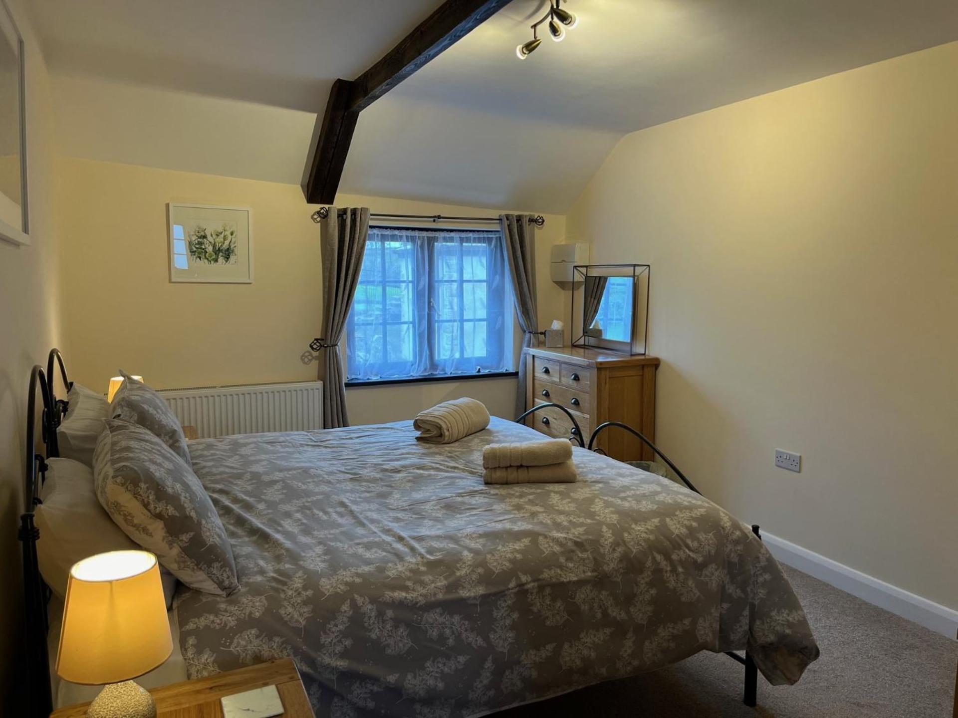 Maple & Beech Barns Apartment ทรูโร ภายนอก รูปภาพ